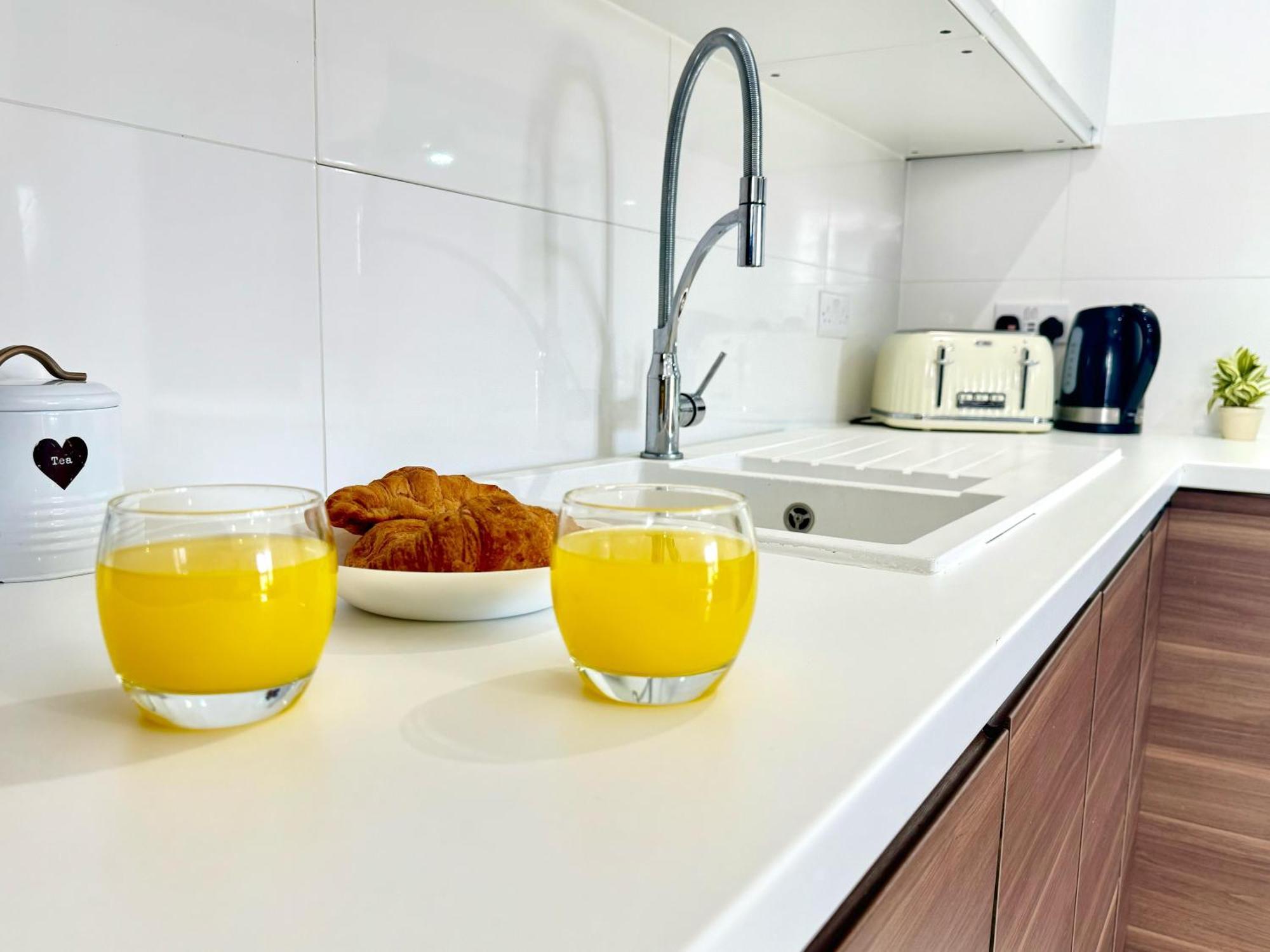 Panorama House, Luxury 2-Bedroom Apartment 2 Kidlington Kültér fotó